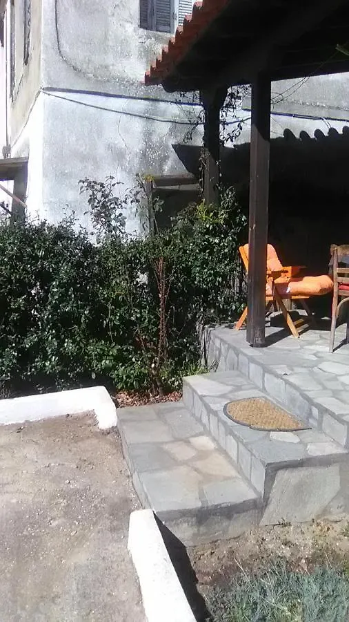 펜션 Detached House In Sykia 빌라 그리스